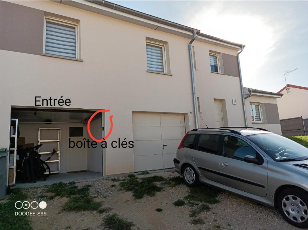 Aux Pieds De La Colline De Mousson Apartment Pont-a-Mousson Luaran gambar